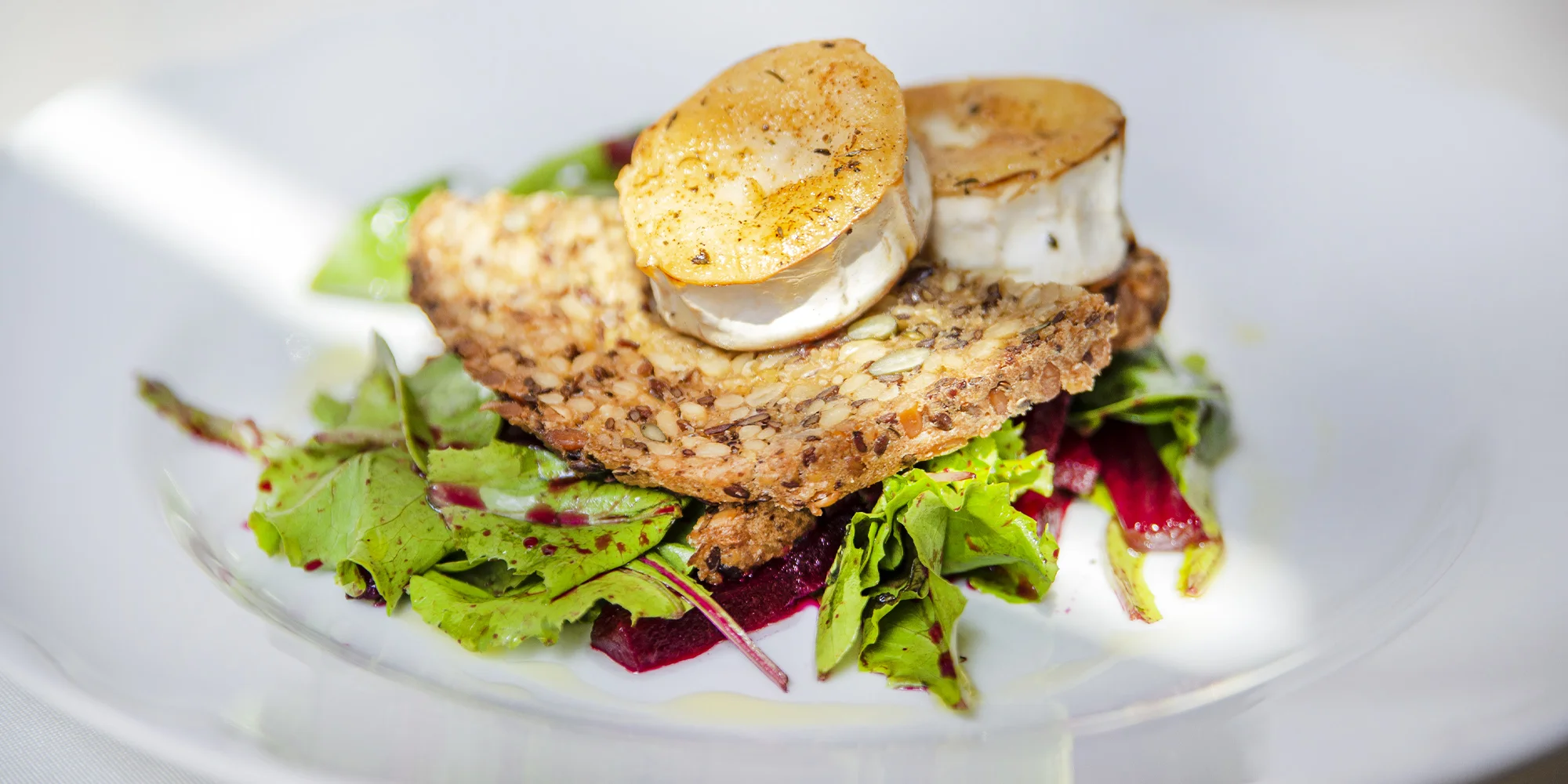 Romantika pro dva: čtyři chody, sekt a výzdoba - Obrázek 4