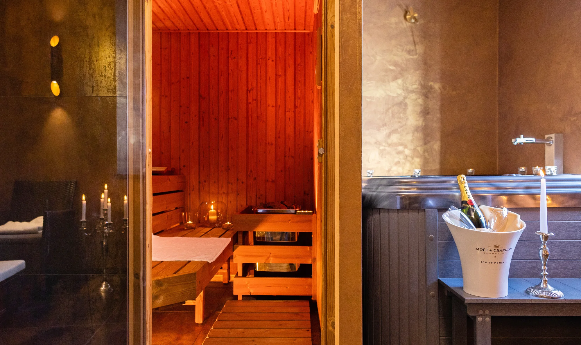 60 min. privátní vířivky a finské sauny pro 2 osoby - Obrázek 5