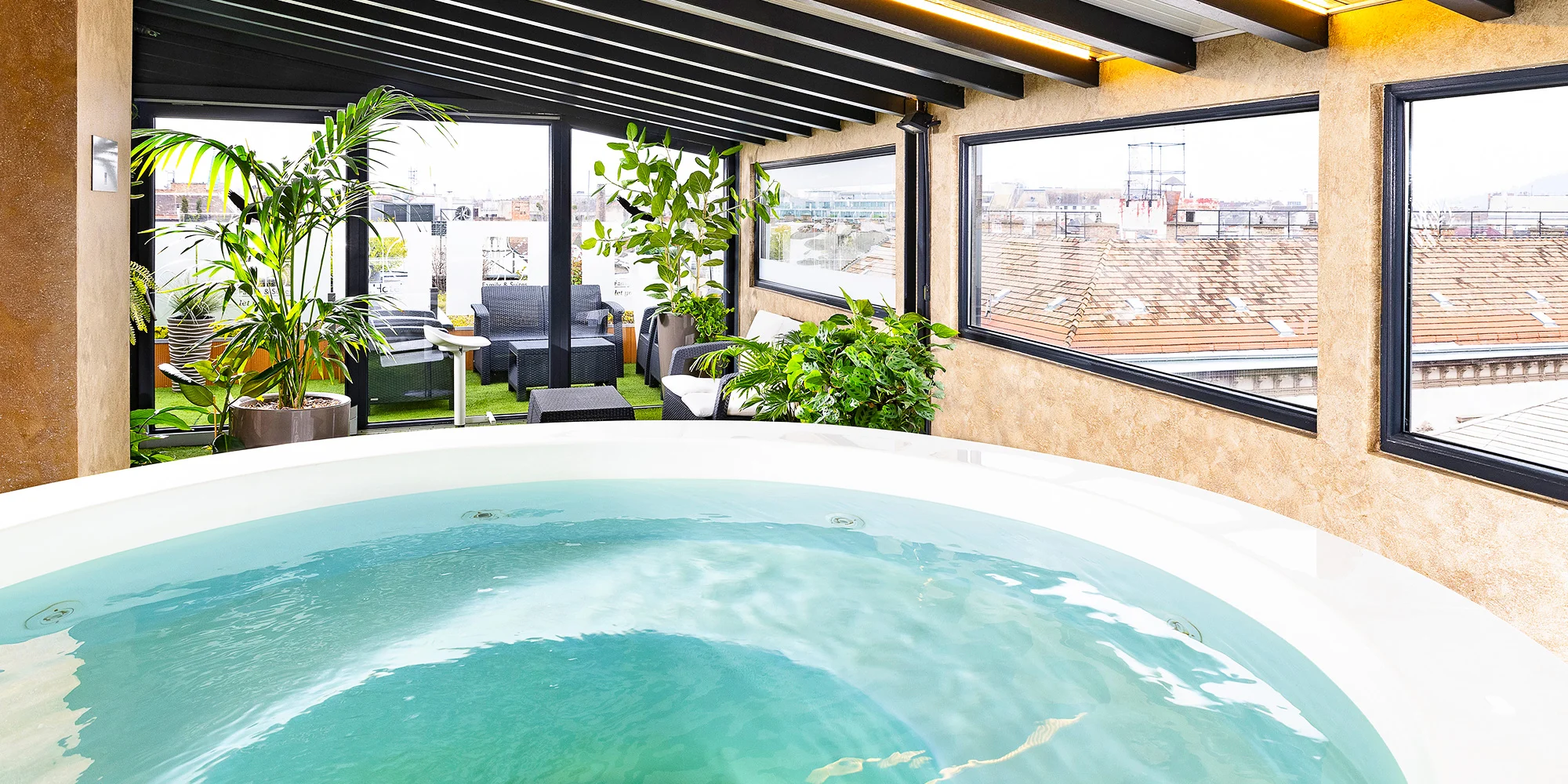 4* hotel v Budapešti: snídaně s šumivým vínem i wellness