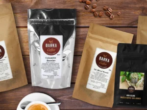 Výběr zrnkových káv i mletá zelená káva