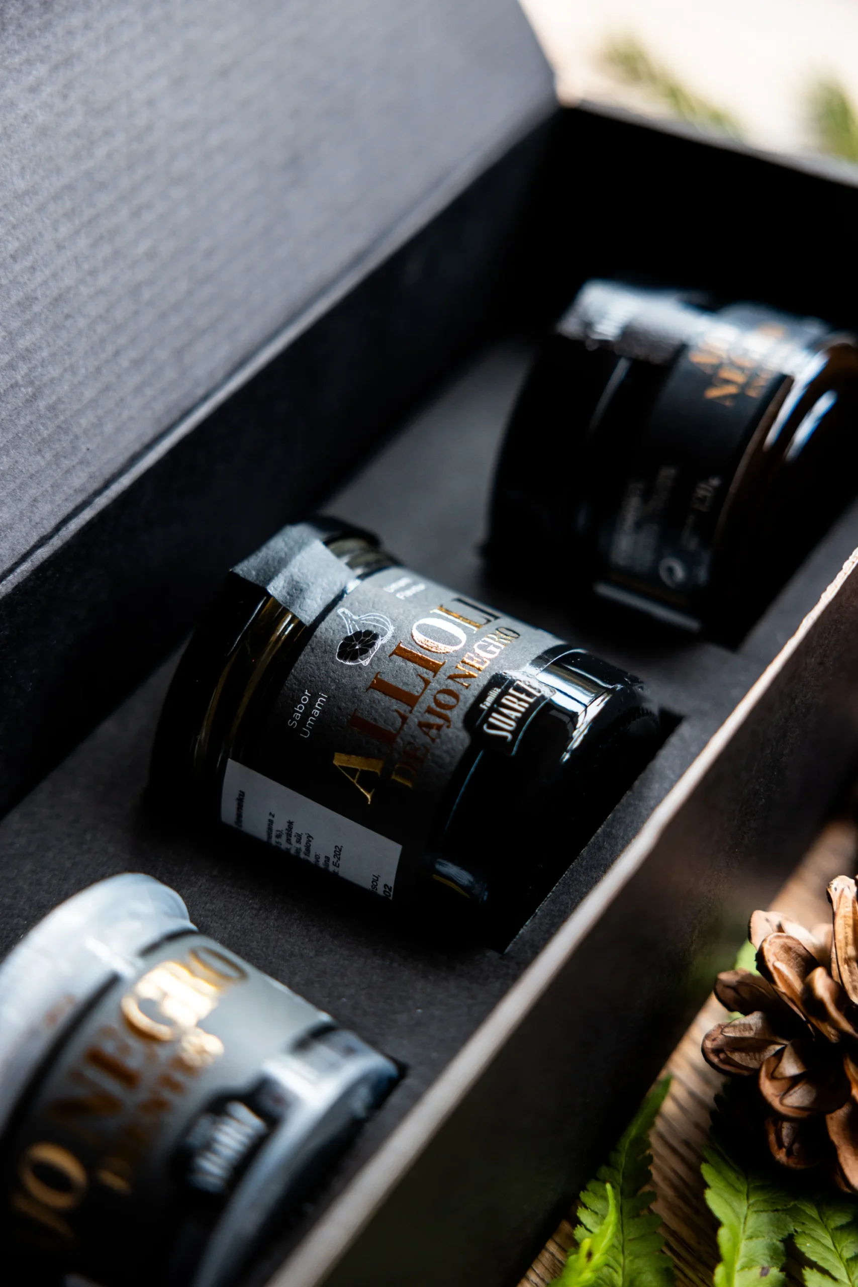 Pochoutky z černého česneku: omáčka i krém - Obrázek 4