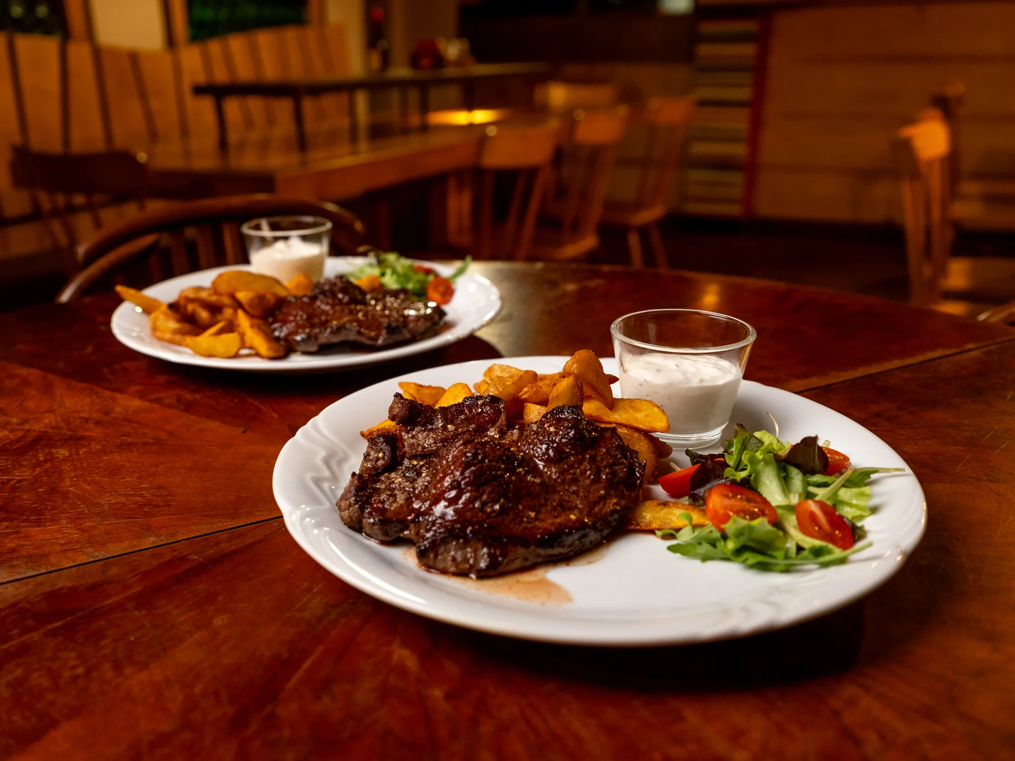 1 či 2 vyzrálé rumpsteaky s dipem a přílohou - Obrázek 9