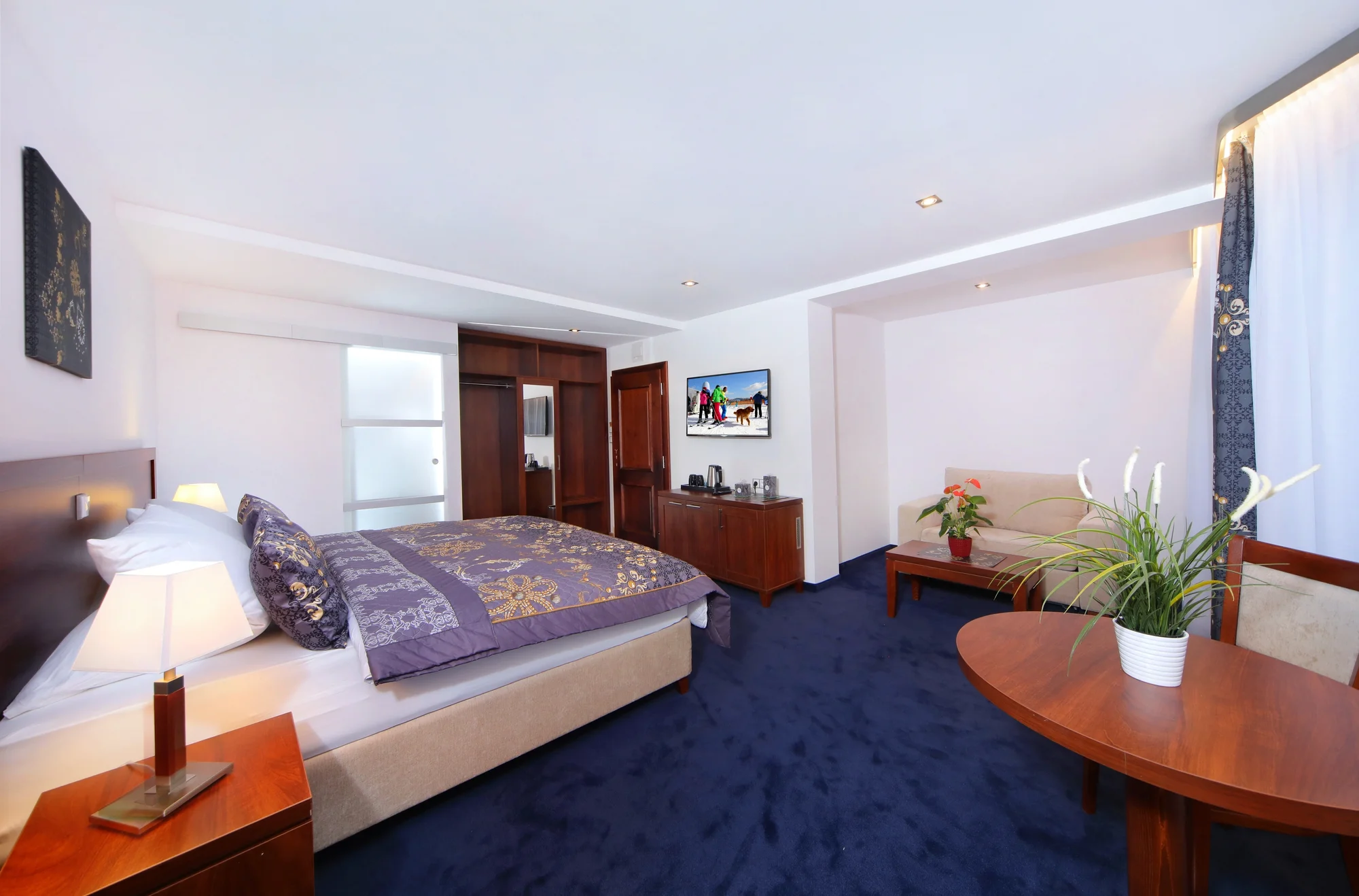 Pobyt v centru Špindlu se snídaní či polopenzí - Obrázek 10