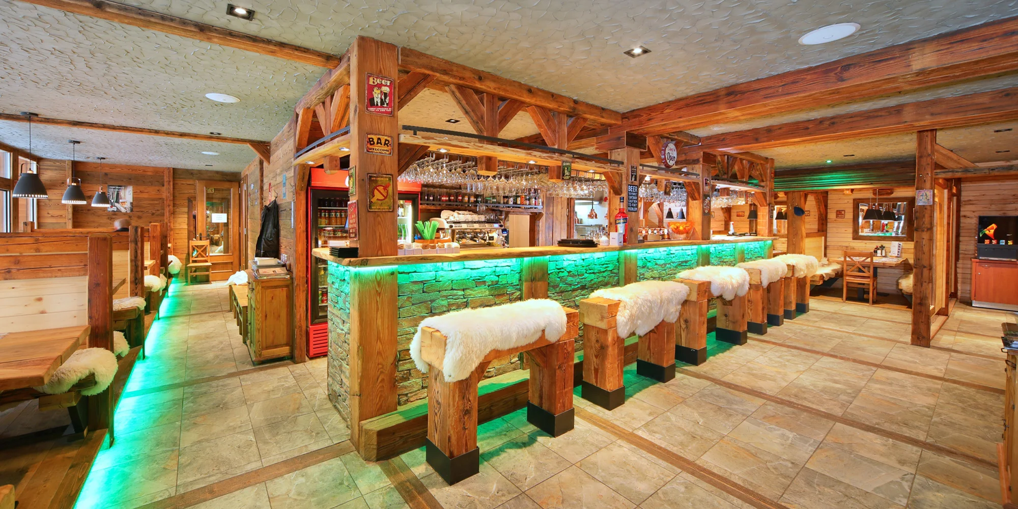 Pobyt v centru Špindlu se snídaní či polopenzí - Obrázek 5