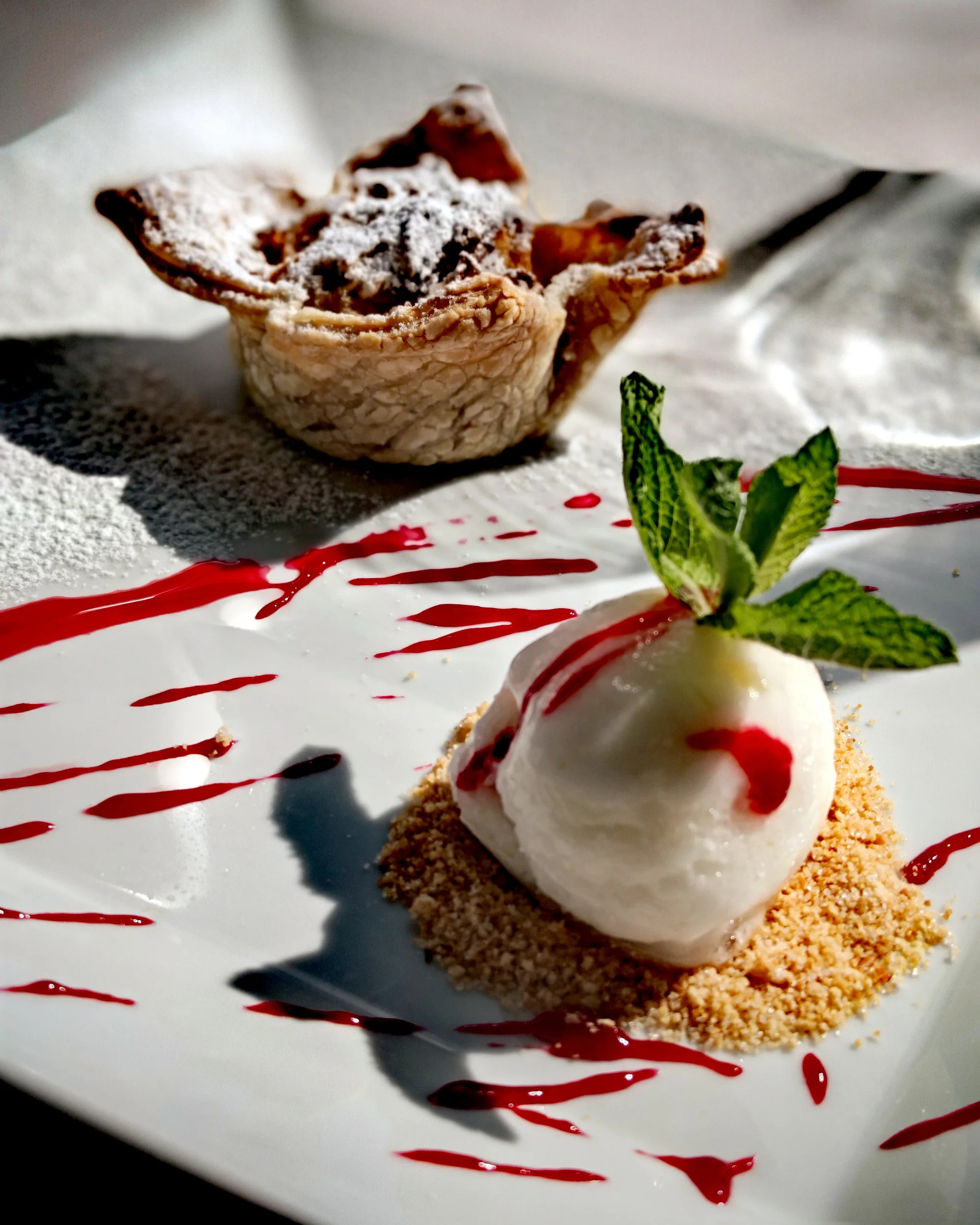 Tříchodové menu se steakem či salátem a lahví vína - Obrázek 7