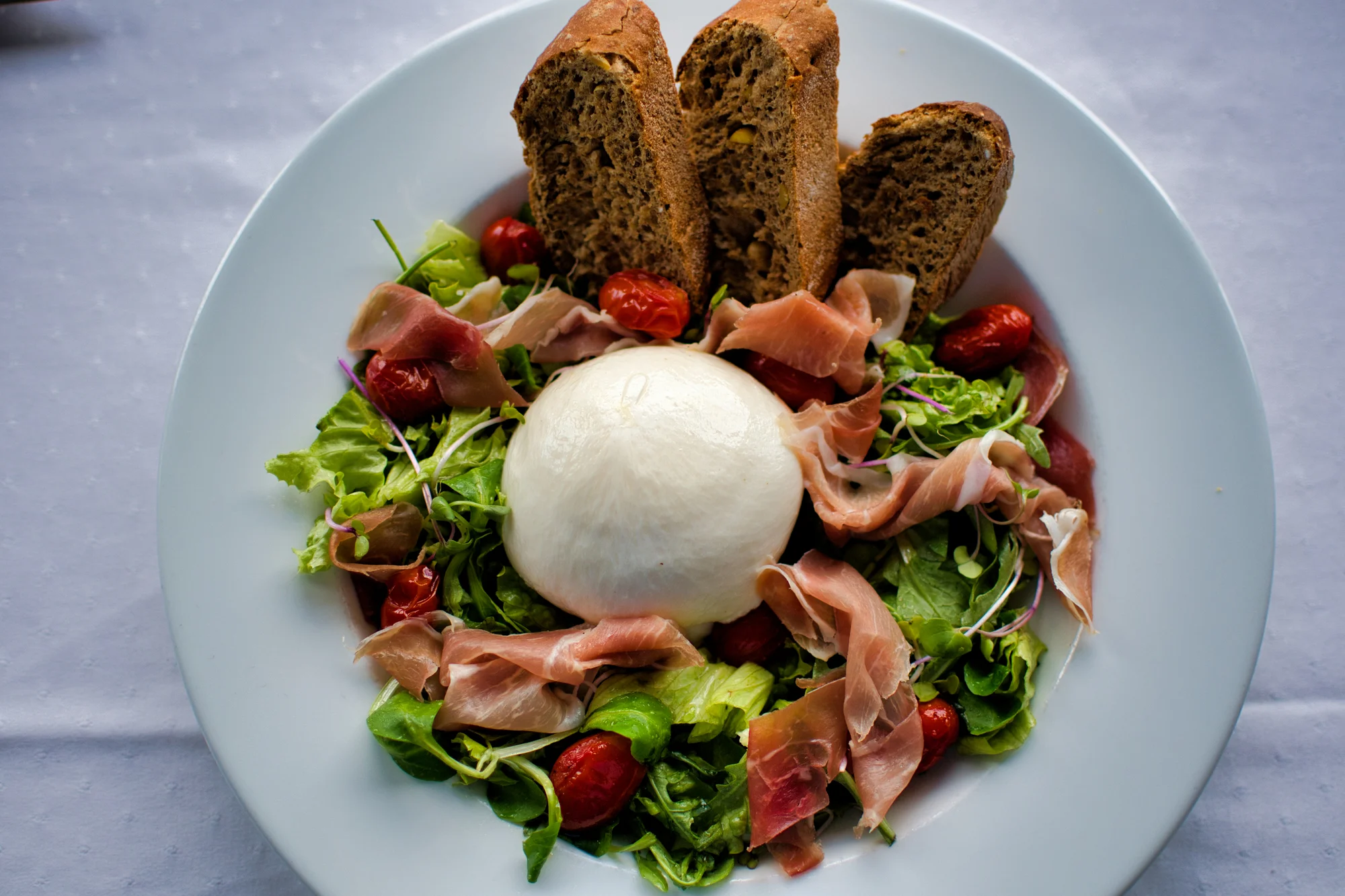 Tříchodové menu se steakem či salátem a lahví vína - Obrázek 10