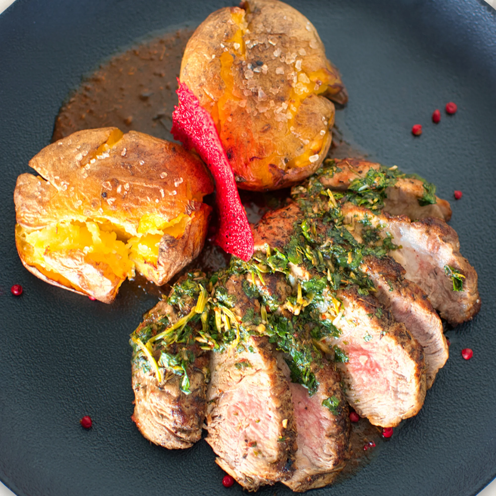 Tříchodové menu se steakem či salátem a lahví vína - Obrázek 2