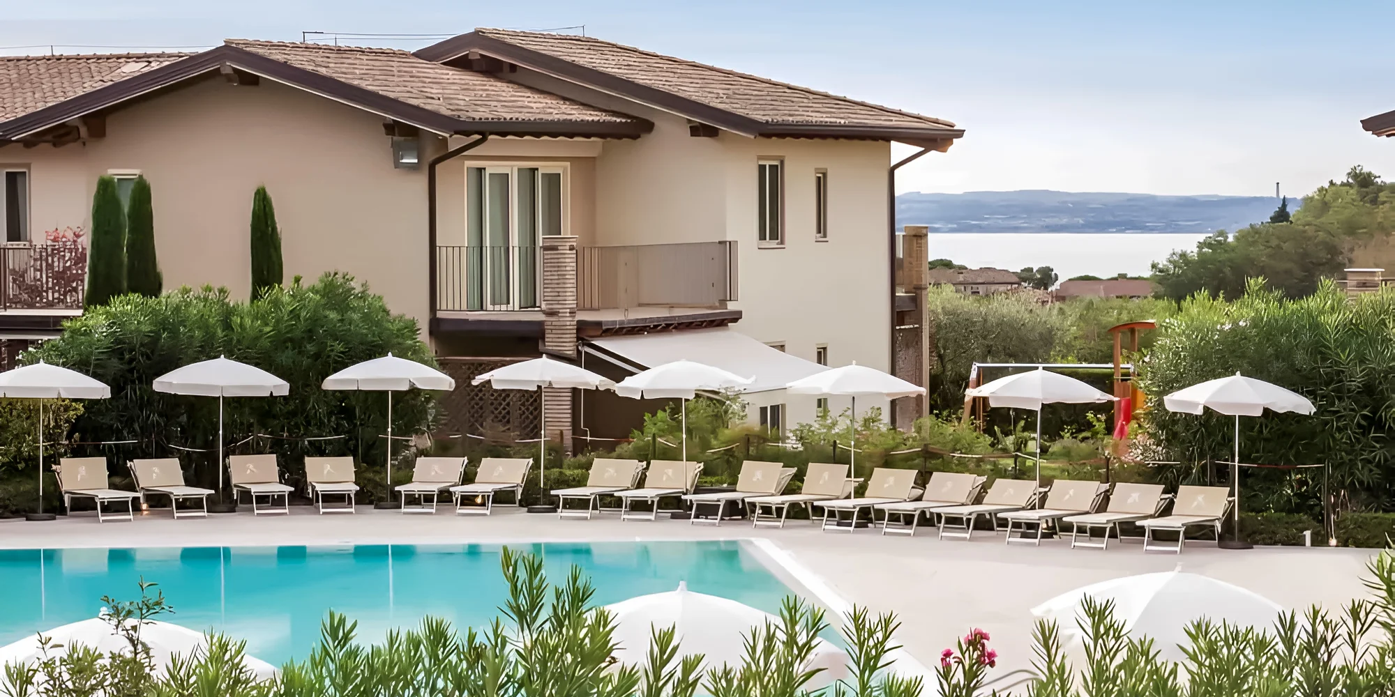 Hotel s výhledem na Lago di Garda: snídaně i bazén