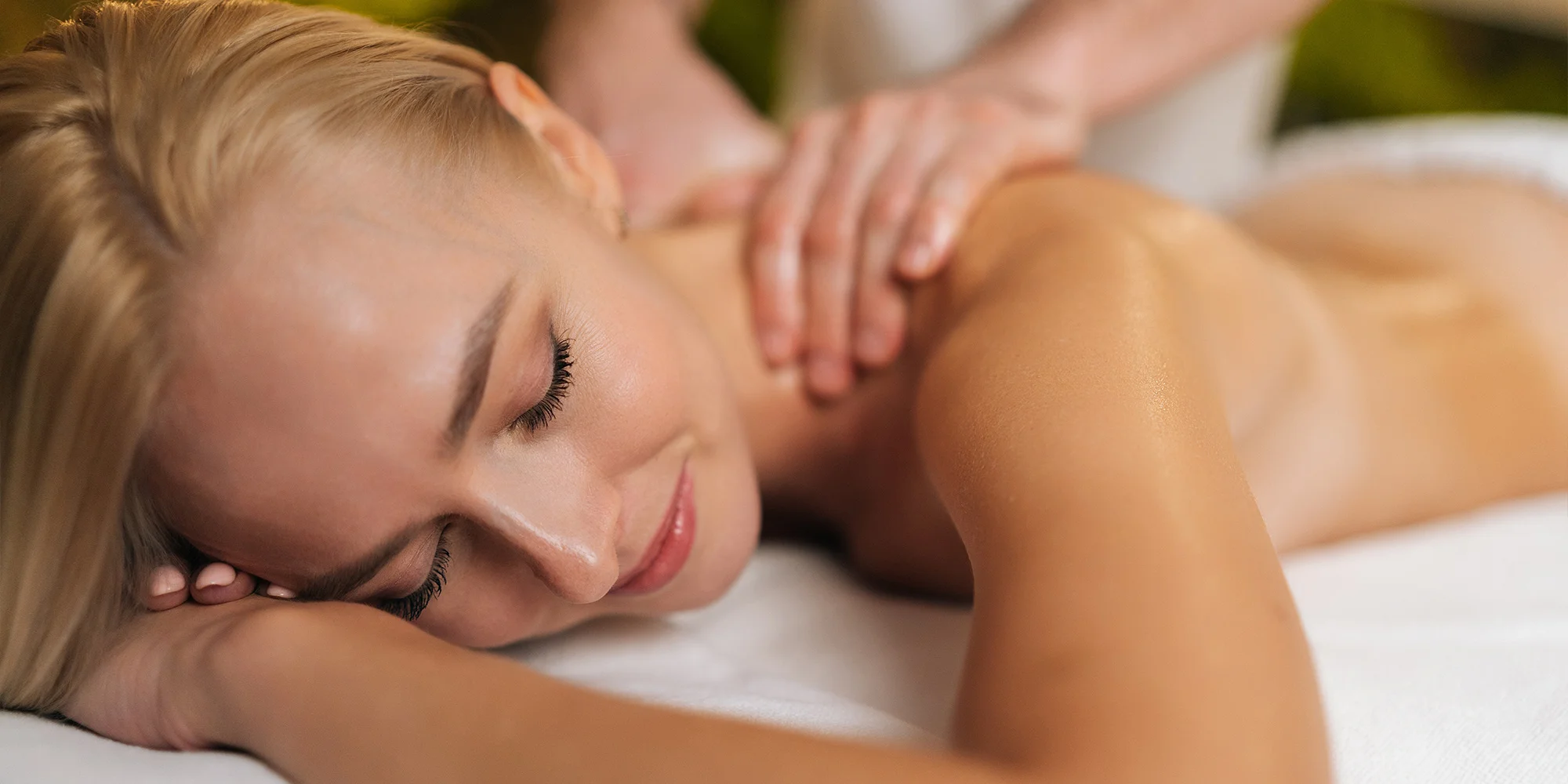 Klasická masáž i masáže čínské: moxování i tuina