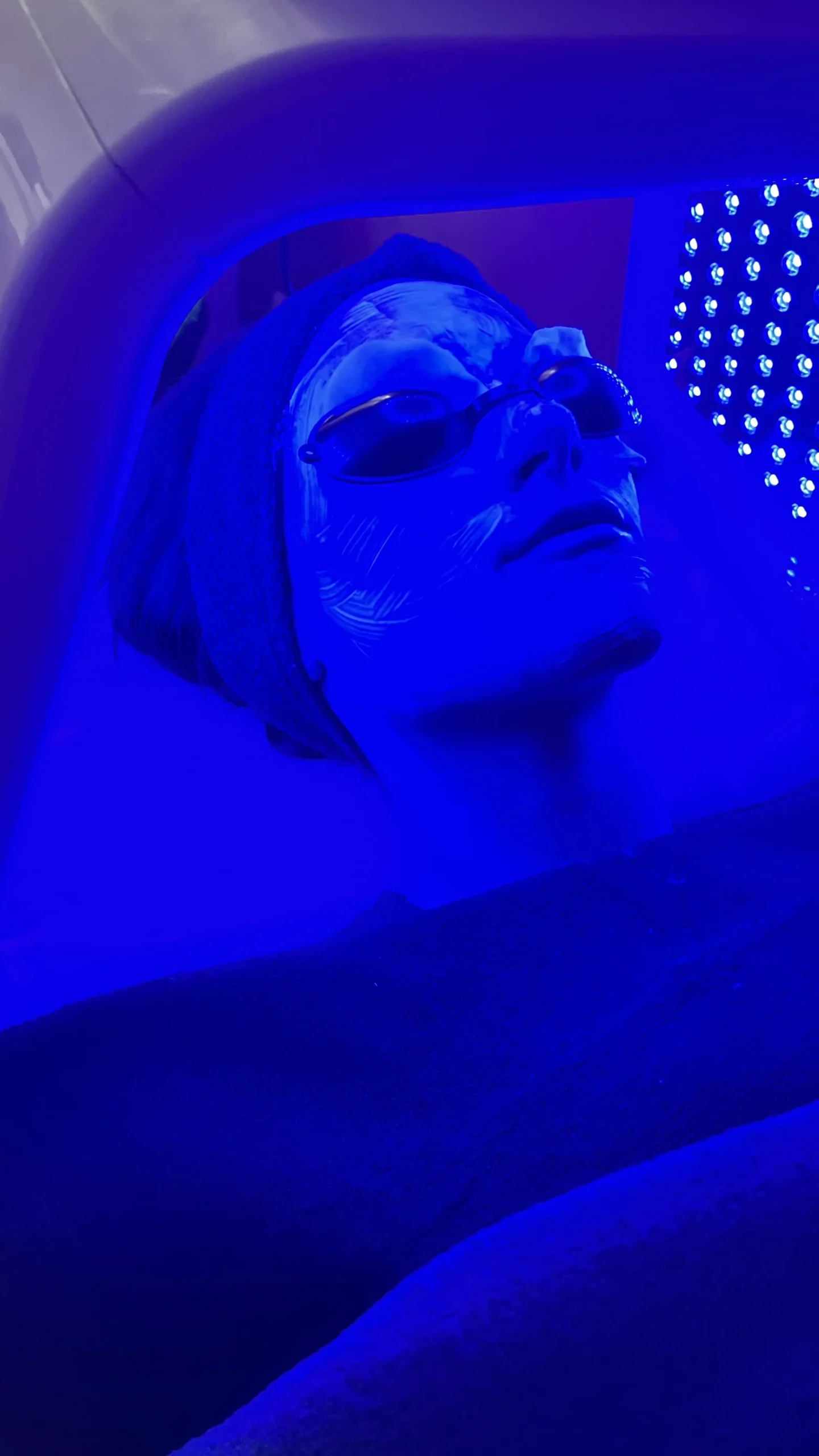 Kosmetické ošetření: ozonizér, světelná terapie i masáž - Obrázek 7