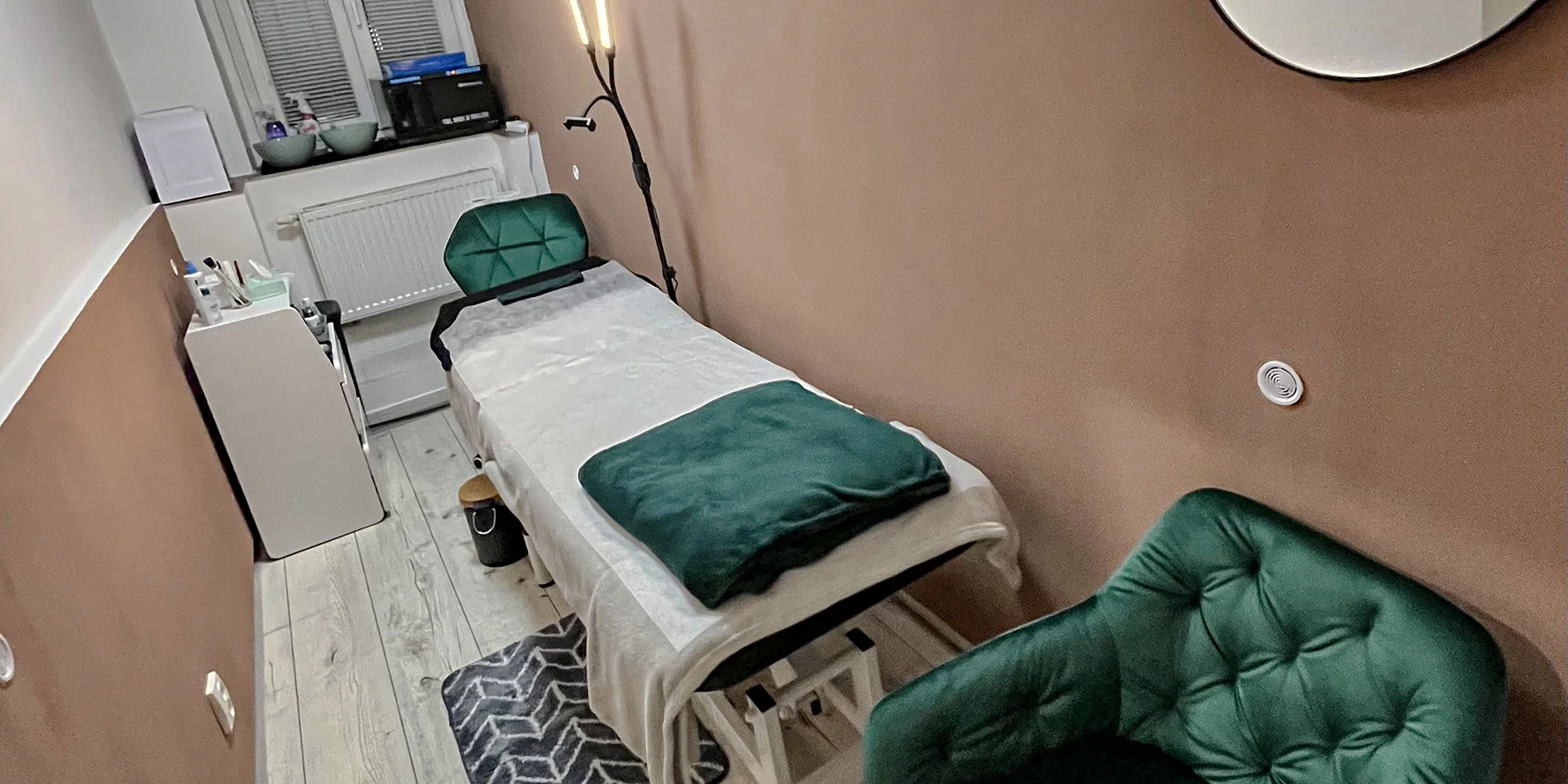 Kosmetické ošetření: ozonizér, světelná terapie i masáž - Obrázek 4