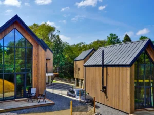 Pohoda v moderních chatkách na Liptově až pro 7 os.