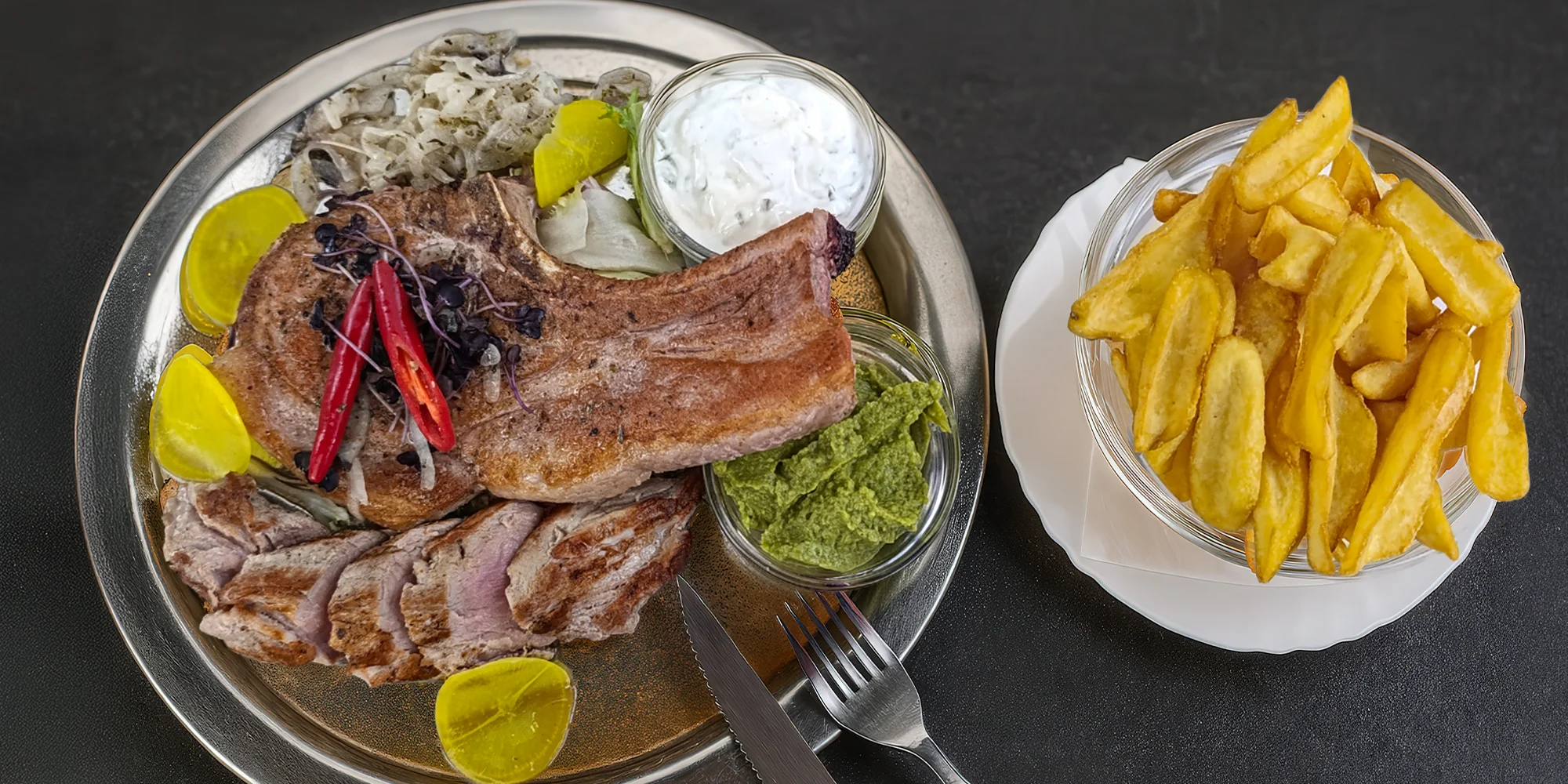 Tomahawk steak a panenka z vepřové svíčkové pro dva