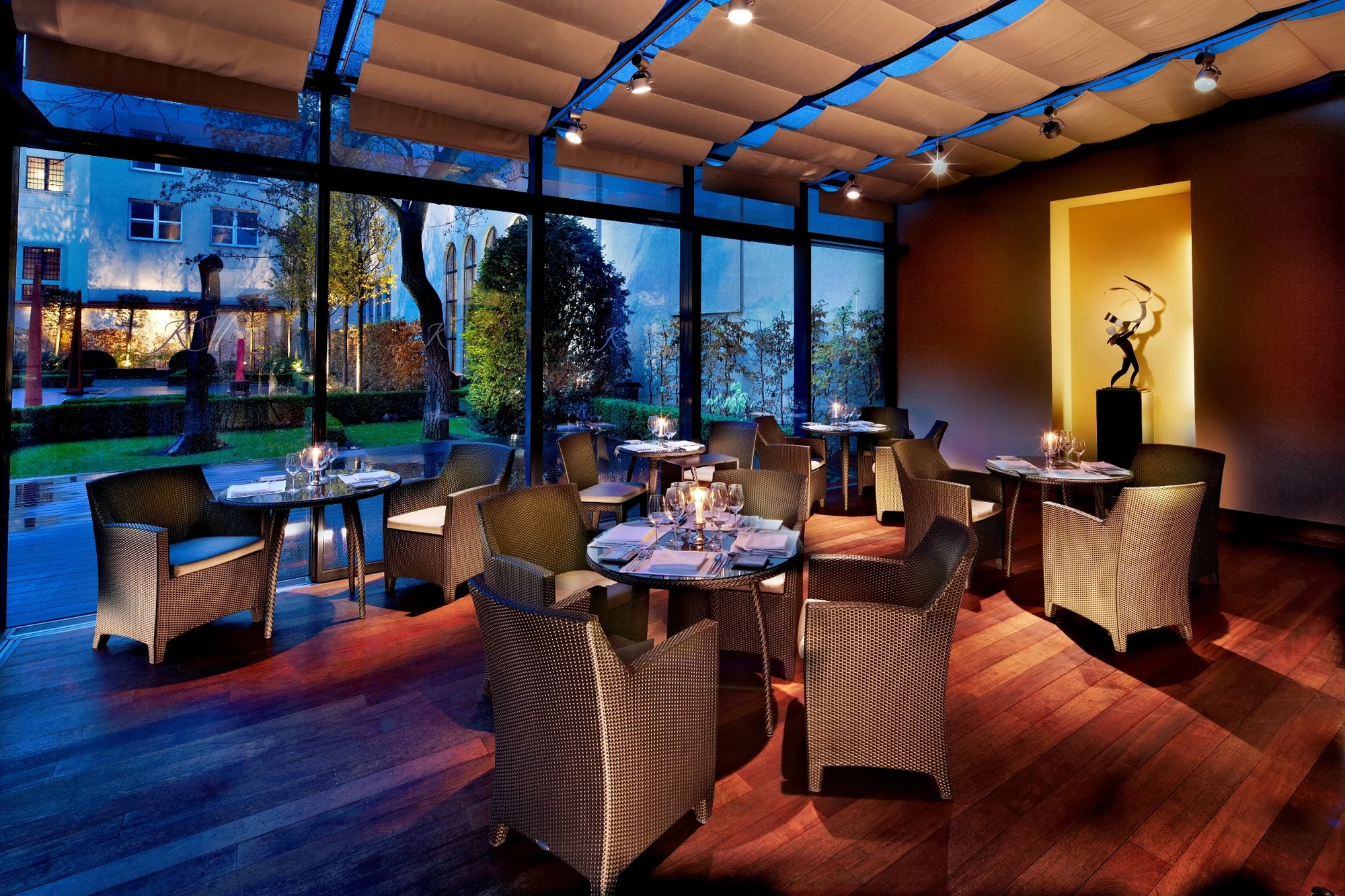 Pětichodové menu à la carte s lahví vína pro 2 osoby - Obrázek 6