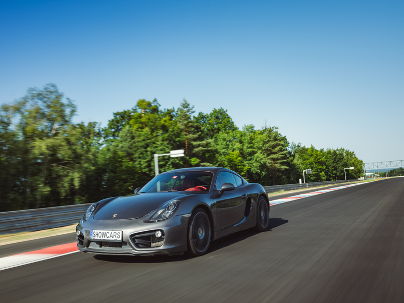 Jízda v Porsche 718 na okruhu Autodrom Most