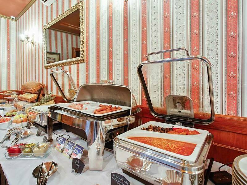 Noc na zámku Chateau St. Havel + 4chodové menu pro 2 - Obrázek 4