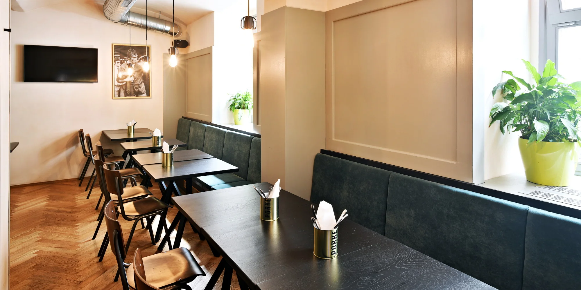 Jídlo pro 2 v tapas restauraci: tatarák i pinsa - Obrázek 11