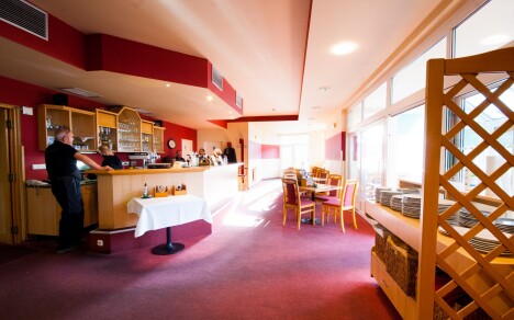 Praha u přírodního parku v Hotelu Smaragd *** se snídaní nebo polopenzí a dětským hřištěm + mazlíček zdarma - Obrázek 8