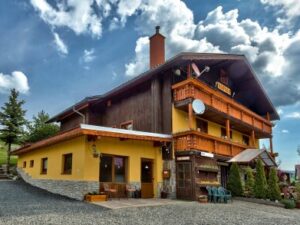 Horská dovolená na Slovensku u stezky korunami stromů: Ždiar v Penzionu Havran se snídaní/polopenzí + vířivka