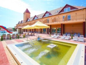 Dovolená u Budapešti: Termal Hotel Vesta s polopenzí a termálním wellness + animace a další vyžití pro děti