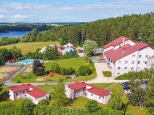 Pobyt pro gurmány na Křivoklátsku: Hotel Jesenice *** s ultra all inclusive a 50% slevou na procedury