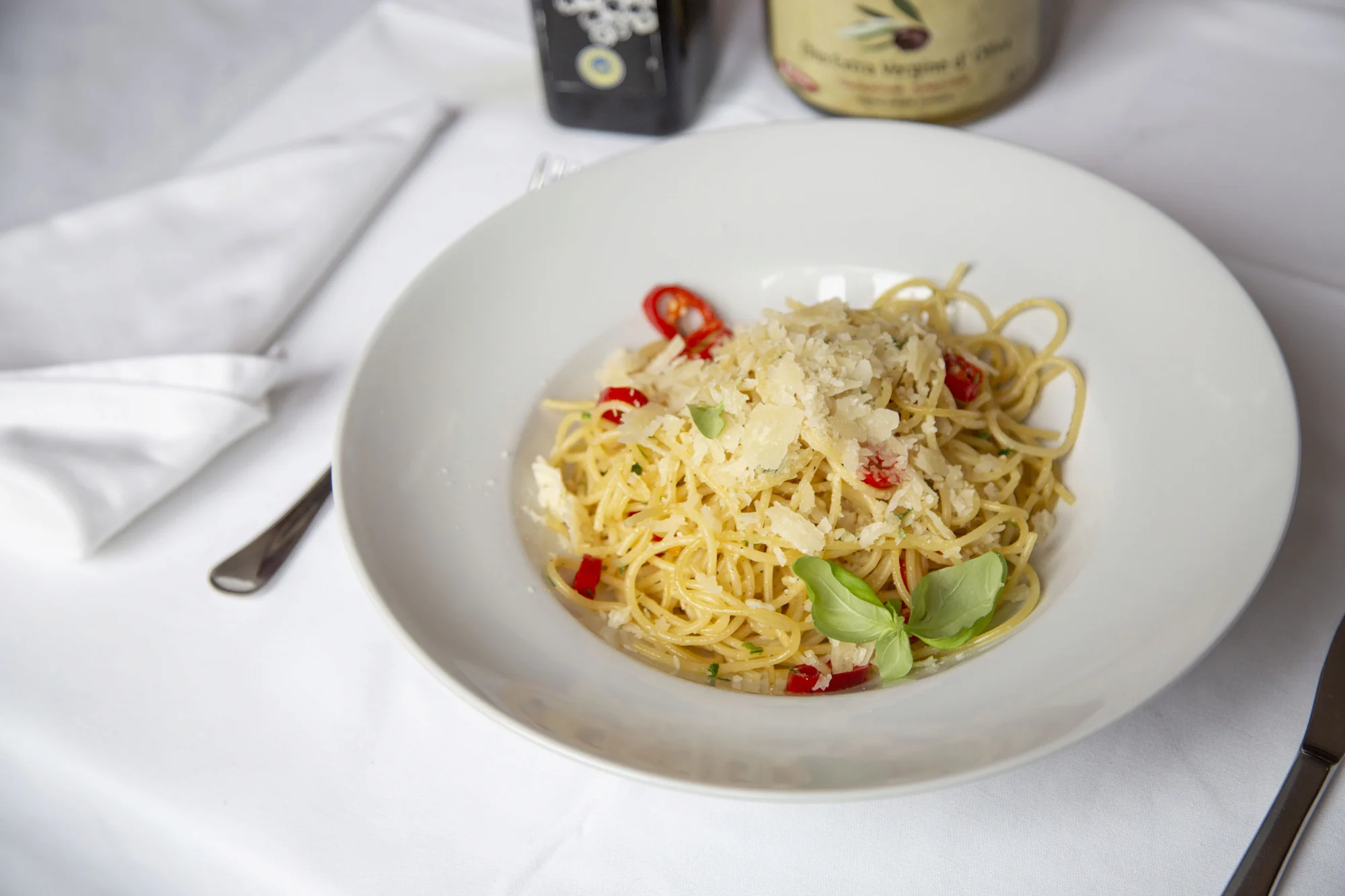 4chodové menu pro dva: ryba či steak a láhev vína - Obrázek 5