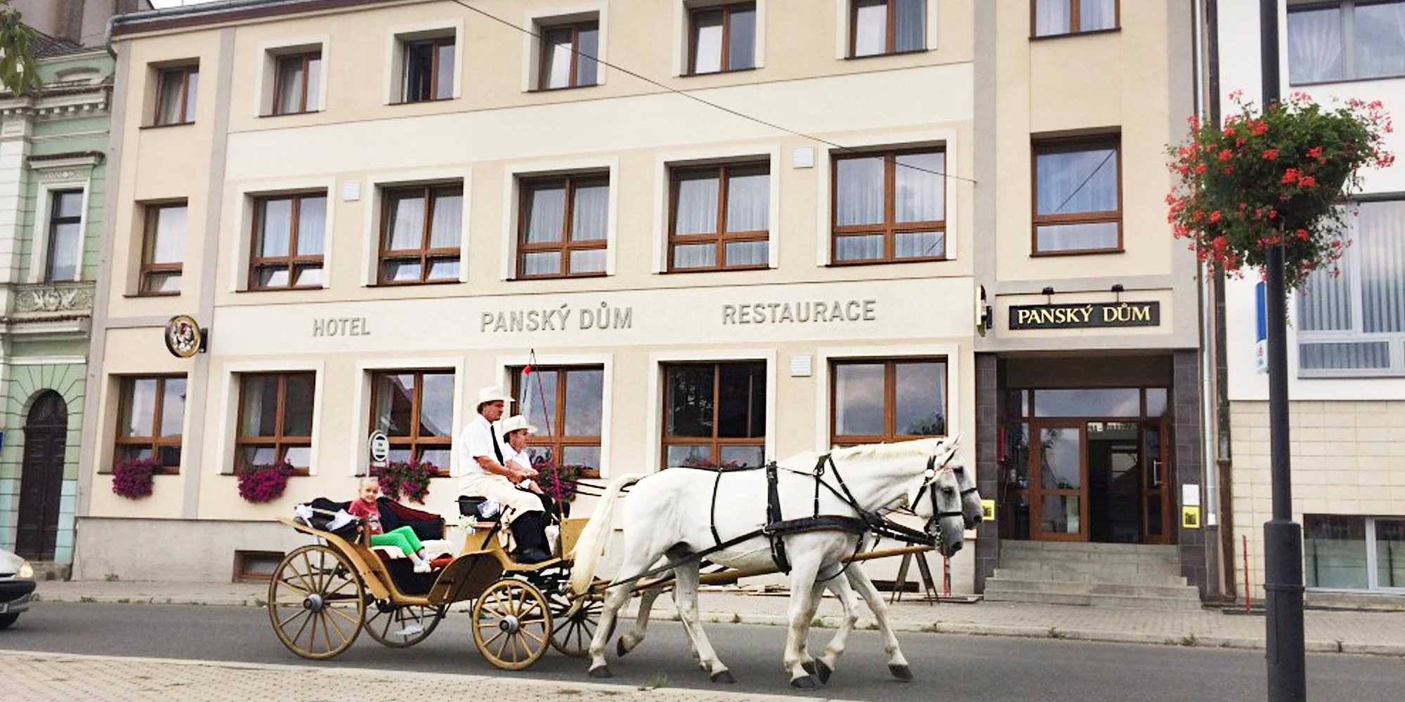 250 g namíchaného tataráku a křupavé topinky - Obrázek 4