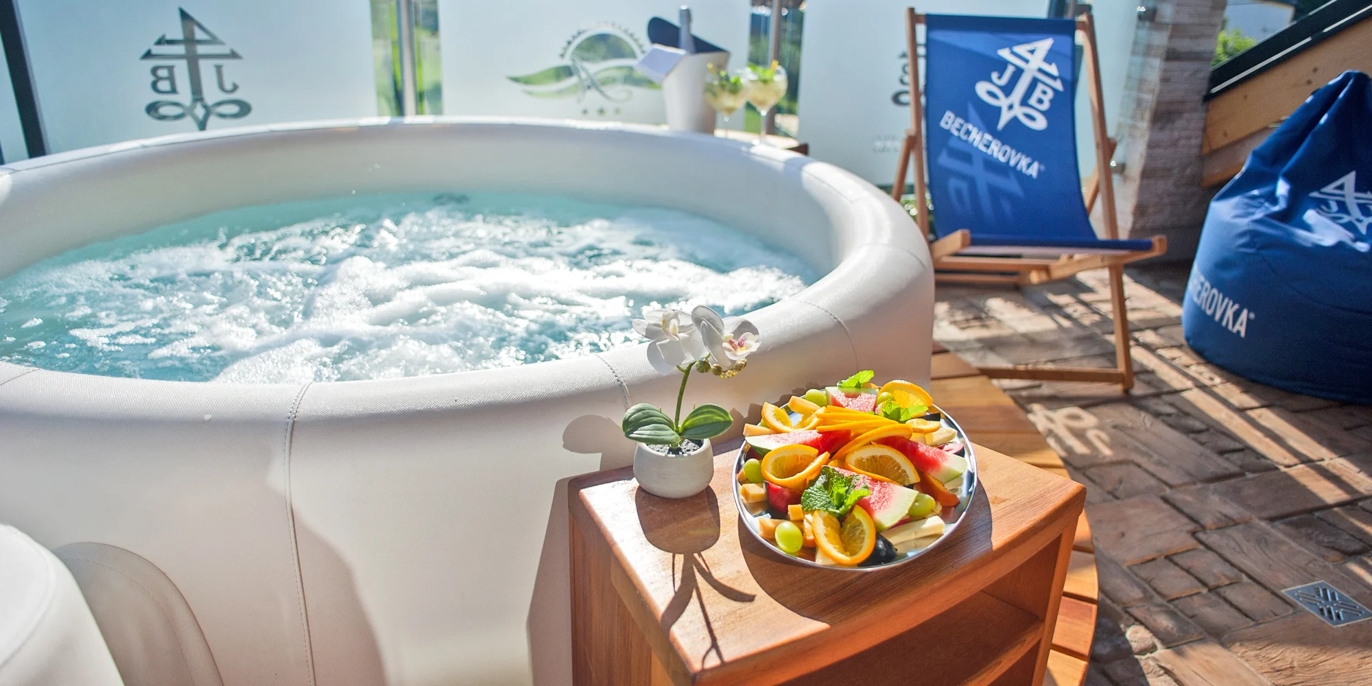 Privátní wellness na střeše hotelu pro 2 osoby - Obrázek 5