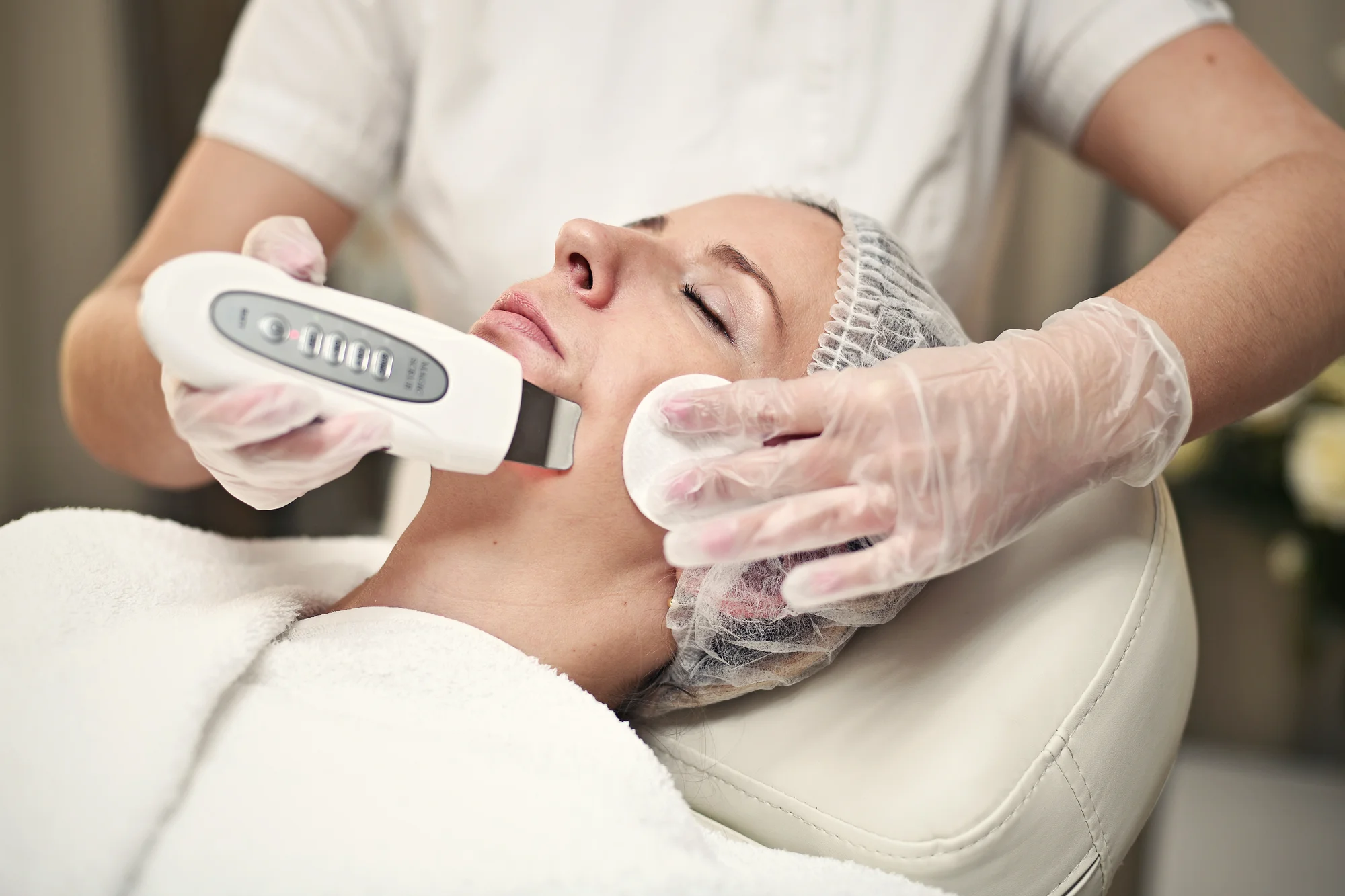 Luxusní kosmetické balíčky: ošetření obličeje a dekoltu - Obrázek 3