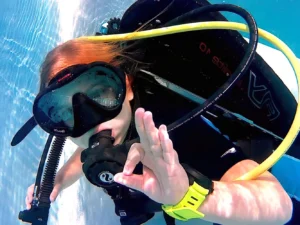 Potápěčem na zkoušku: ponor v bazénu pro děti i dospělé