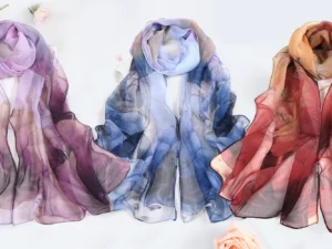 Lehoučké šály s leknínovým vzorem v 6 barvách