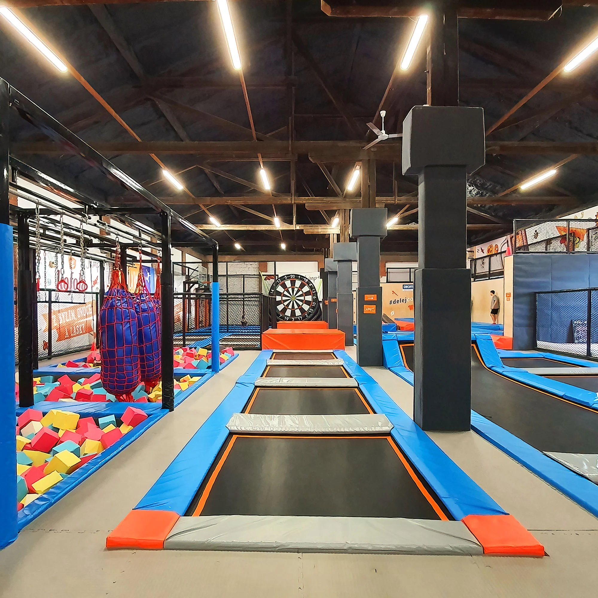 75 min. trampolín a dalších atrakcí ve všední dny - Obrázek 2