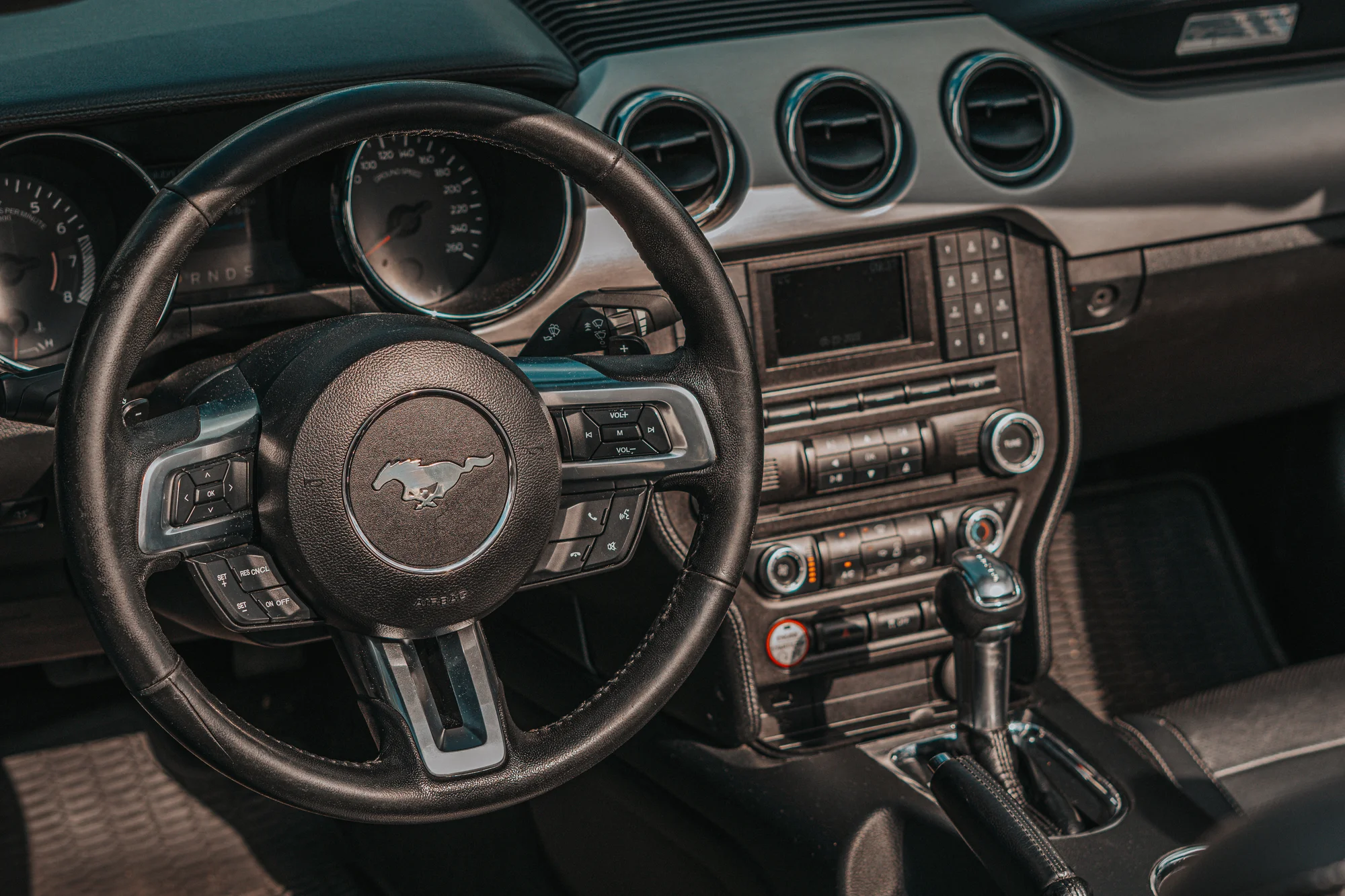 Zážitková jízda i pronájem Mustang Cabriolet - Obrázek 9