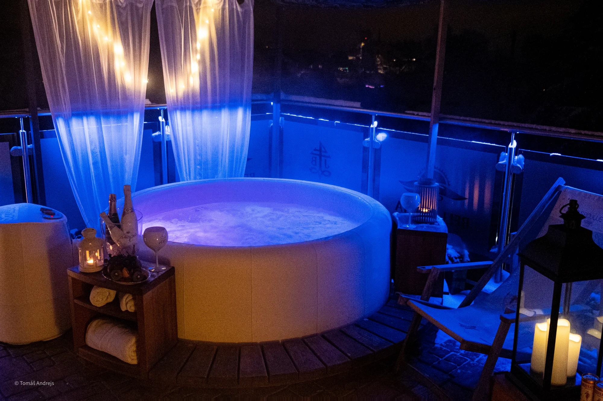 Privátní wellness na střeše hotelu pro 2 osoby - Obrázek 9