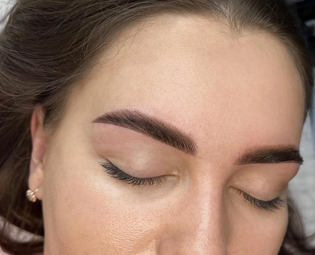 Permanentní make-up: pudrové obočí i akvarelové rty - Obrázek 5