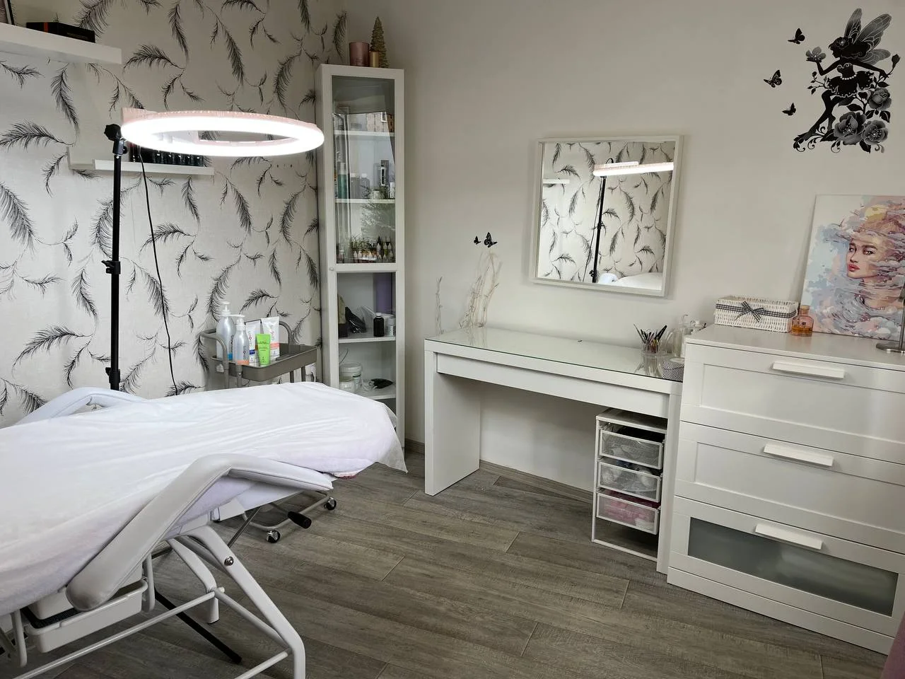 Permanentní make-up: pudrové obočí i akvarelové rty - Obrázek 3