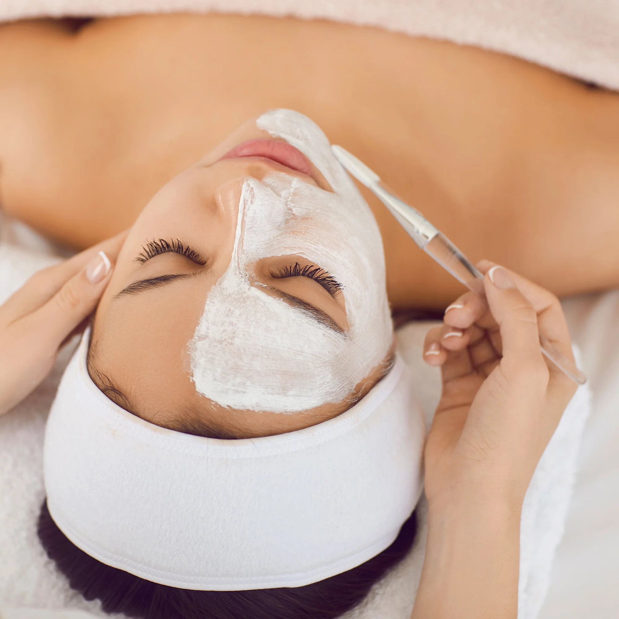 Základní kosmetické ošetření i relaxační hřejivá péče - Obrázek 2