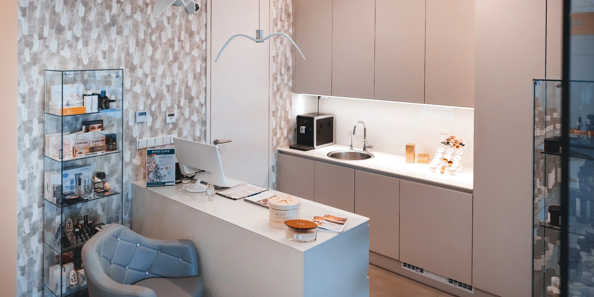 Základní kosmetické ošetření i relaxační hřejivá péče - Obrázek 3