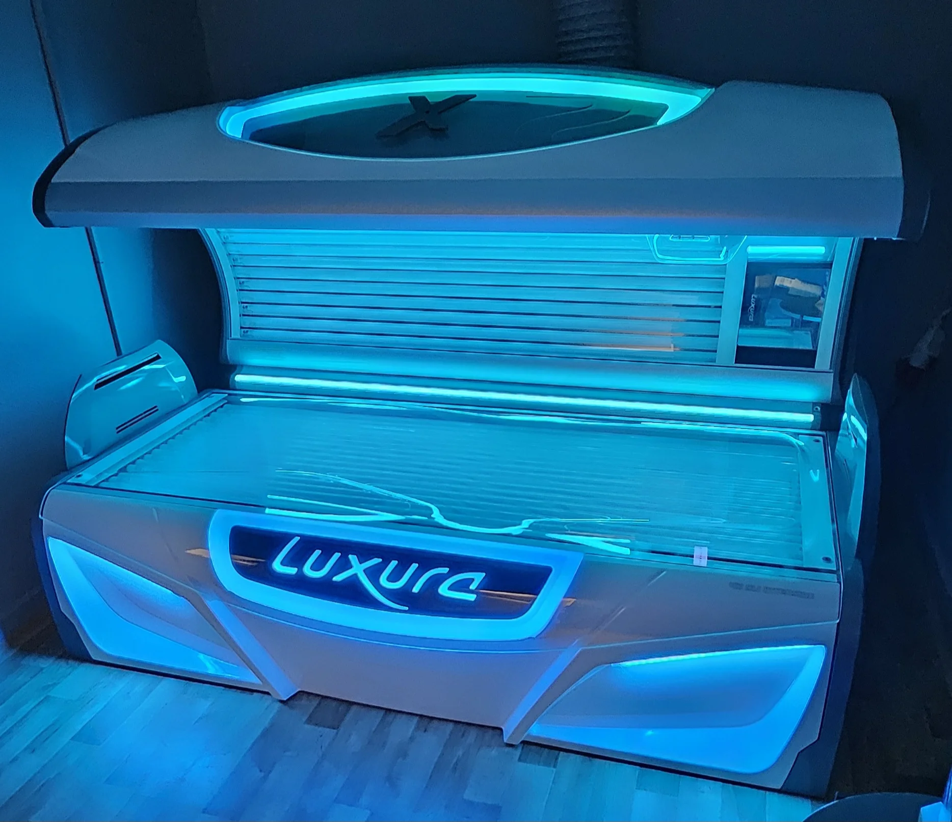 Roční přenosná permanentka do solária: 50, 100 i 200 min. - Obrázek 5