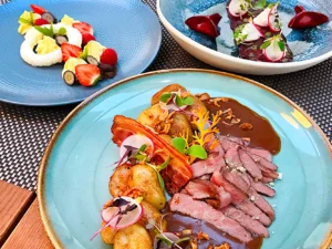 Tříchodové menu s flank steakem pro 2 osoby