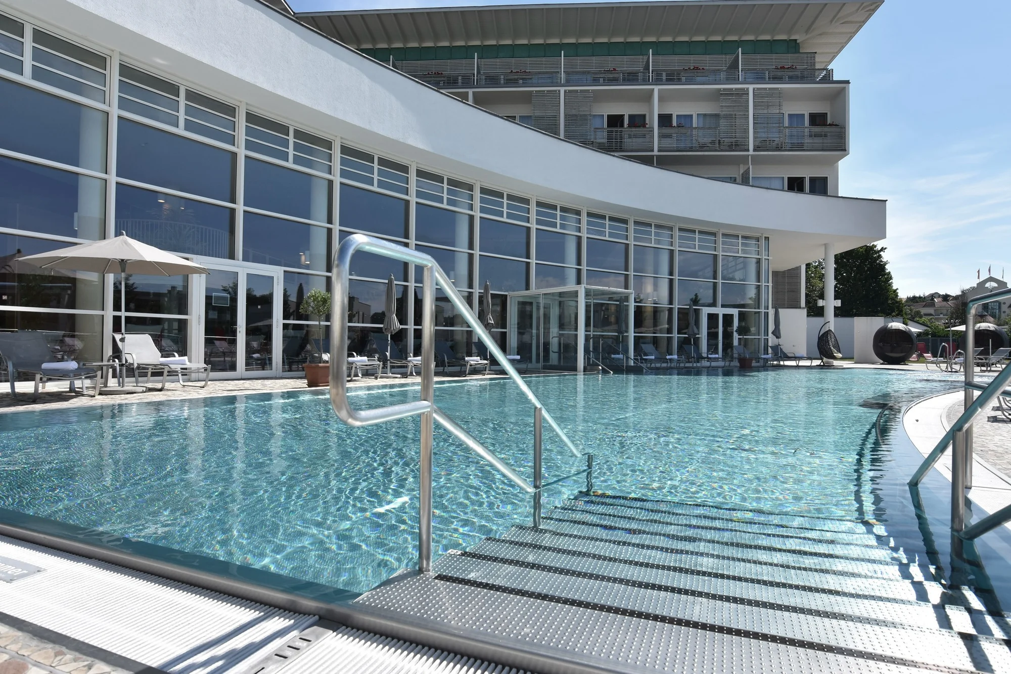 4* Burgenlandsko: plná penze, sauny i termální bazén - Obrázek 10