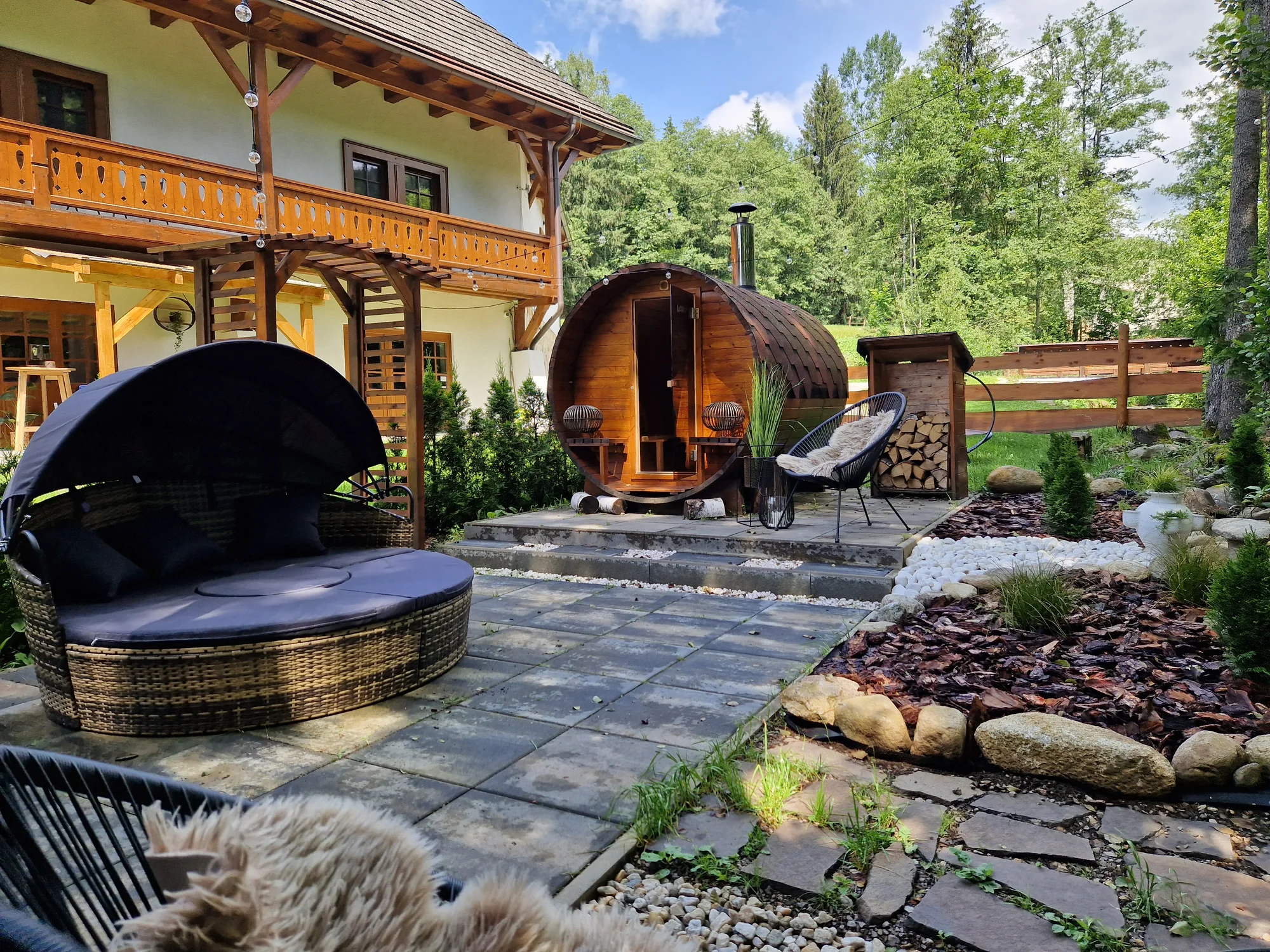 Pobyt ve stylové kolibě: strava, privátní wellness i tenis - Obrázek 6