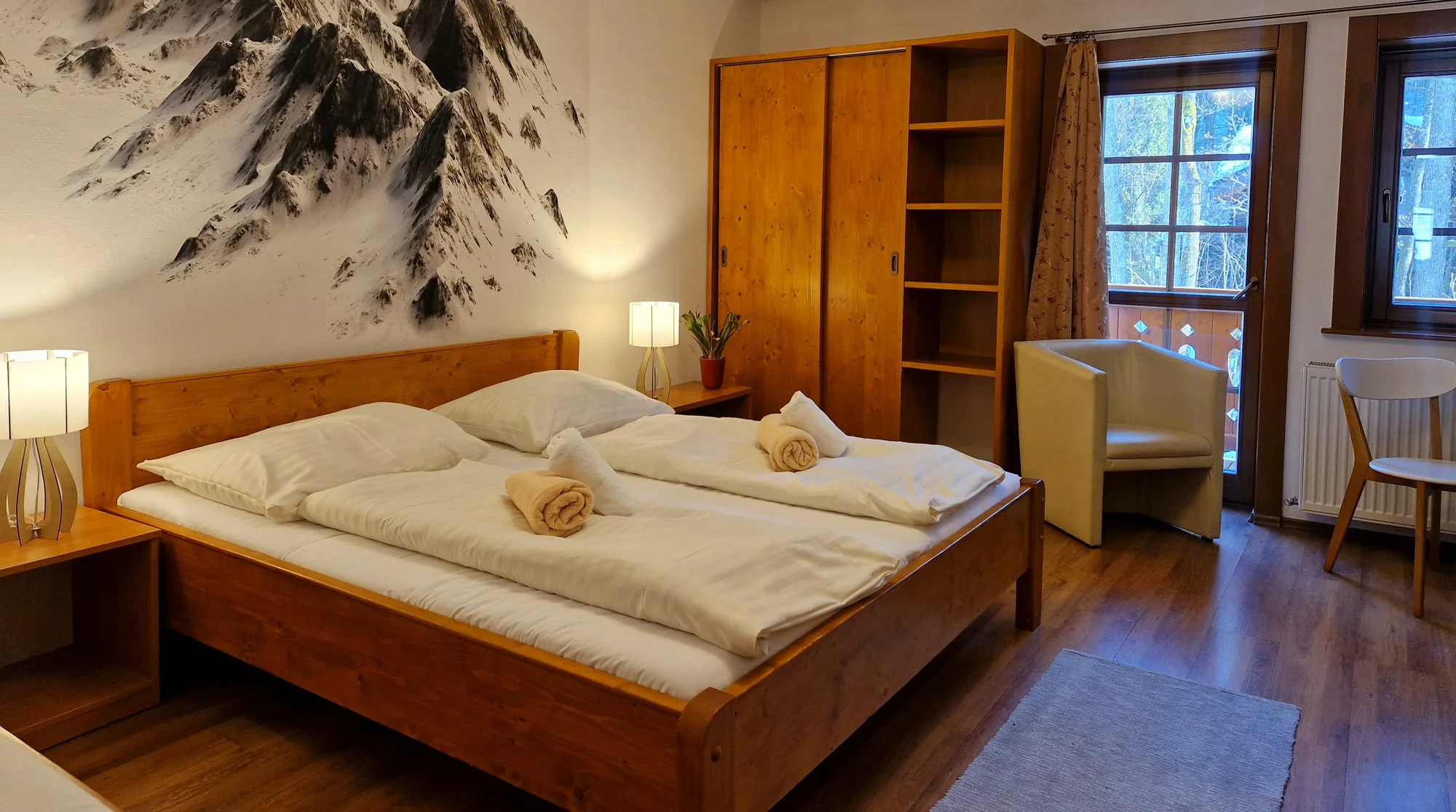 Pobyt ve stylové kolibě: strava, privátní wellness i tenis - Obrázek 3