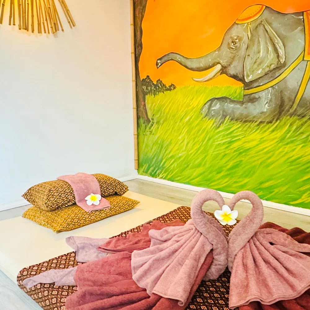 60min. thajská office masáž zad, šíje a rukou - Obrázek 2