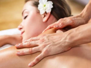 Relaxační, lymfatická, reflexní či Breussova masáž