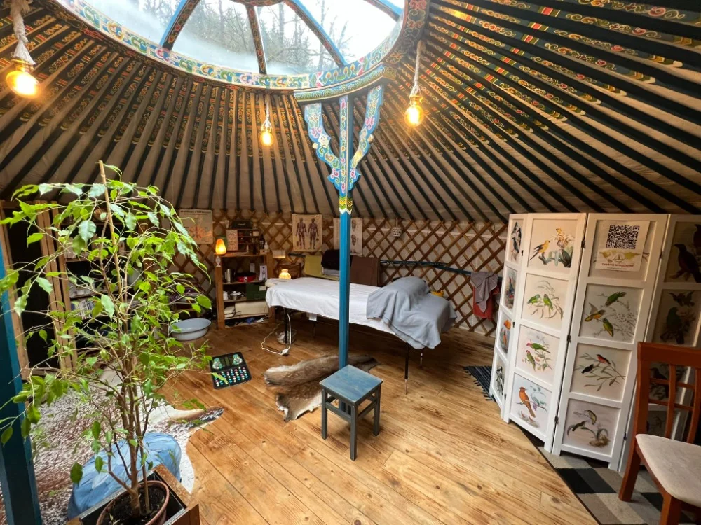 Relaxační masáže v jurtě: lomi lomi i lávové kameny - Obrázek 11