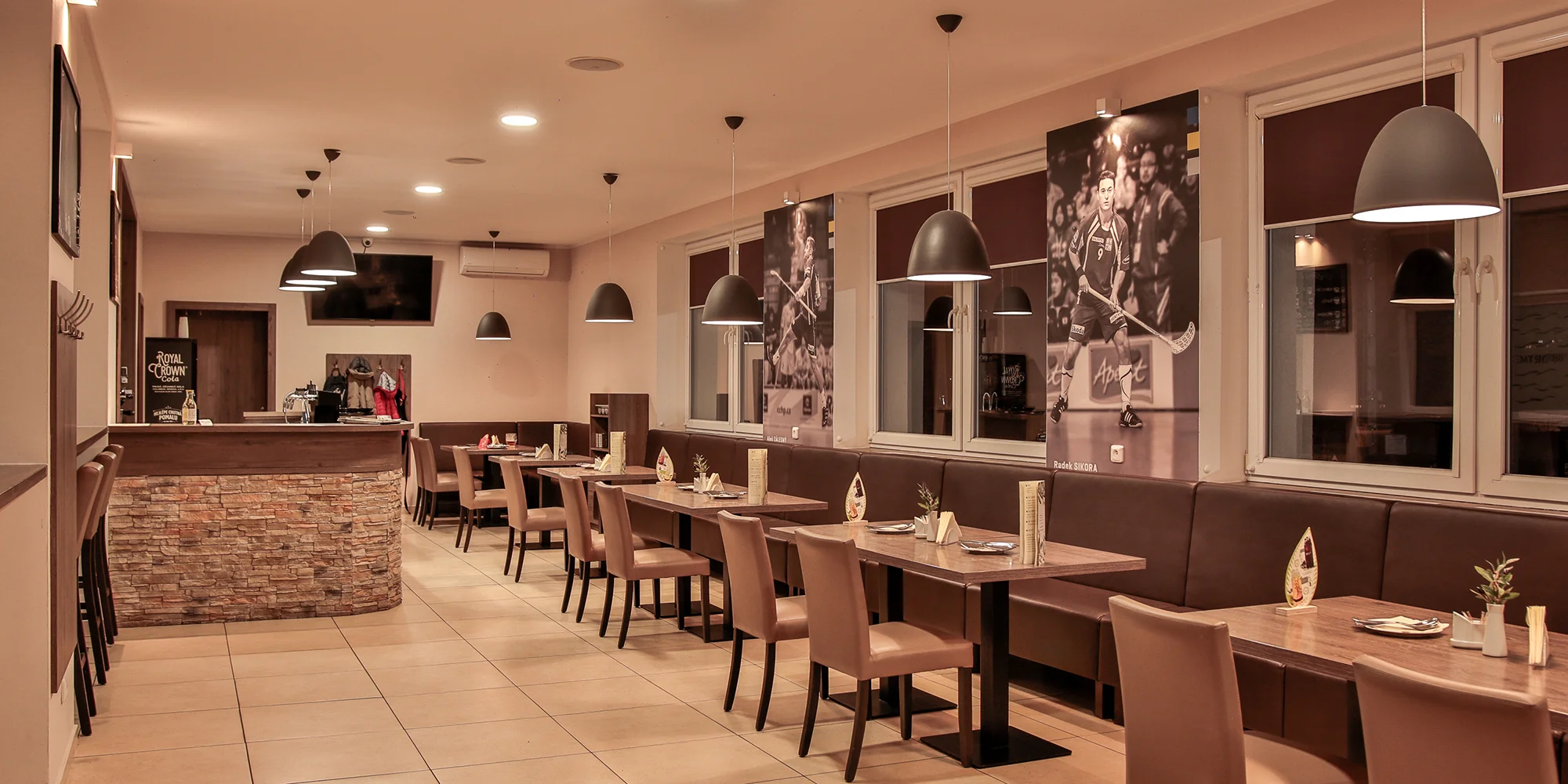 Řecké menu s dezertem a lahví vína pro 2 osoby - Obrázek 3