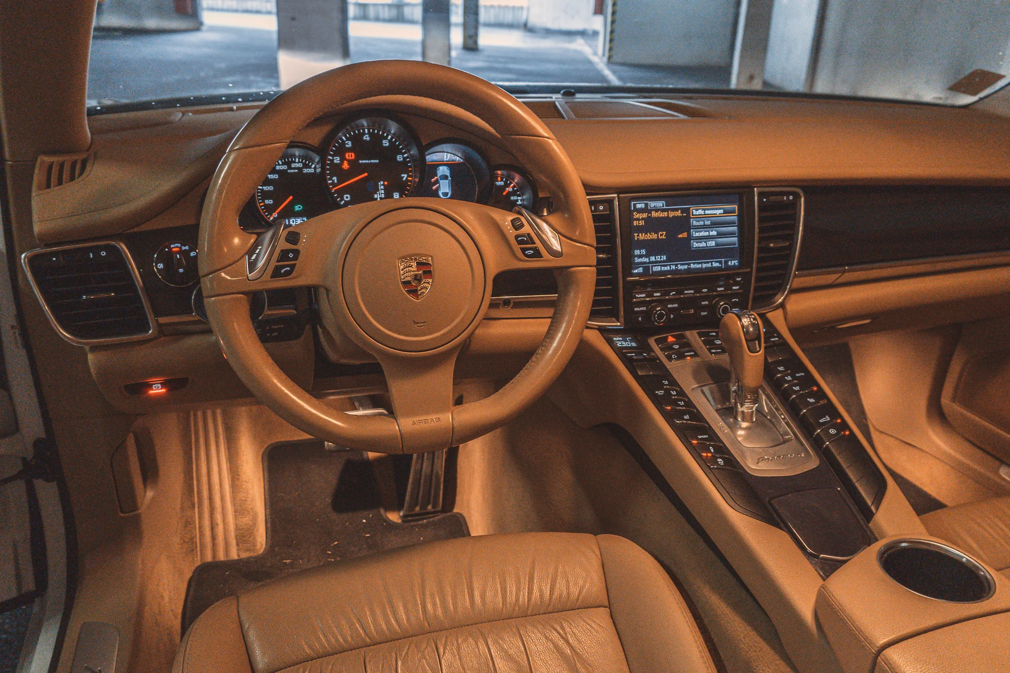 Porsche Panamera 4S: spolujízda i řízení - Obrázek 8