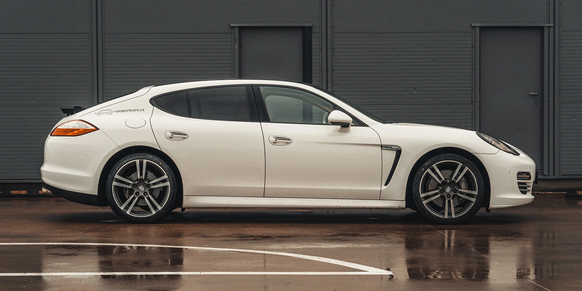 Porsche Panamera 4S: spolujízda i řízení - Obrázek 4
