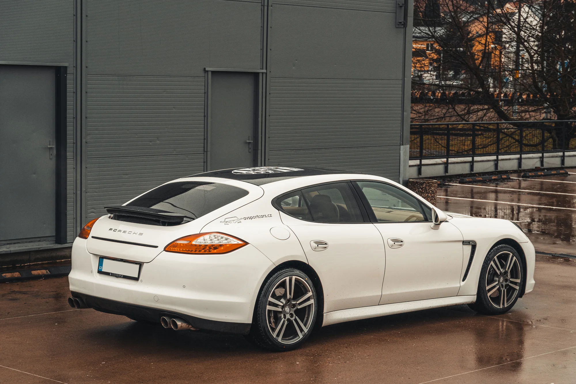 Porsche Panamera 4S: spolujízda i řízení - Obrázek 7